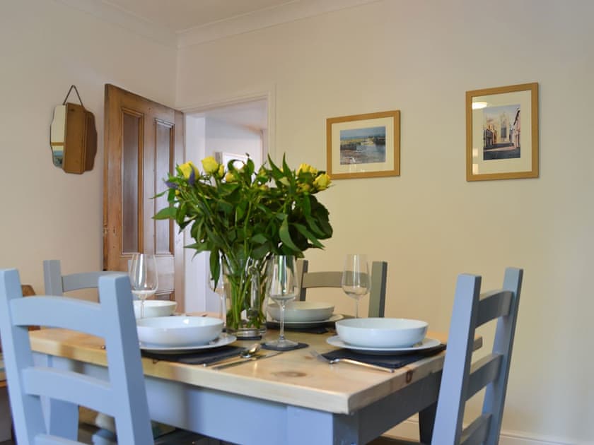 Pretty dining room | Dragonfly Cottage, Beverley 