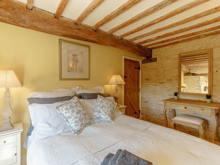 Double bedroom | The Clock House, Bisley, near Stroud