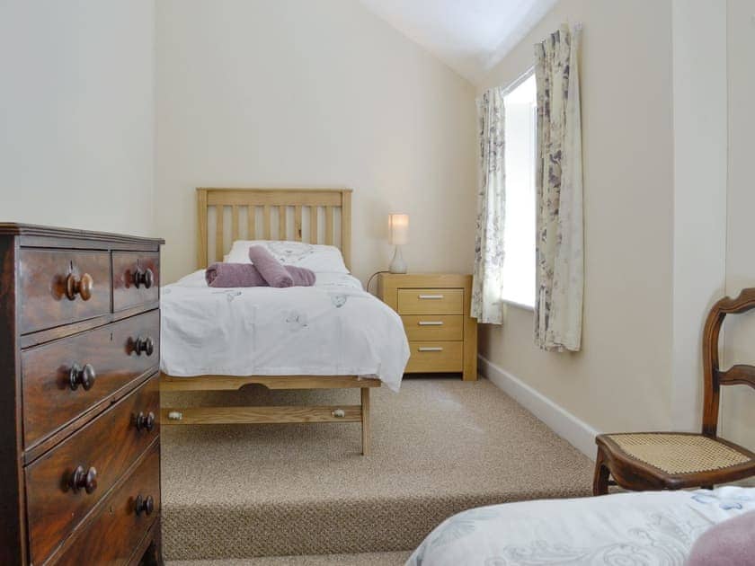 Split-level twin bedroom | Ty Newydd y Graig, Tremeirchion, near St. Asaph