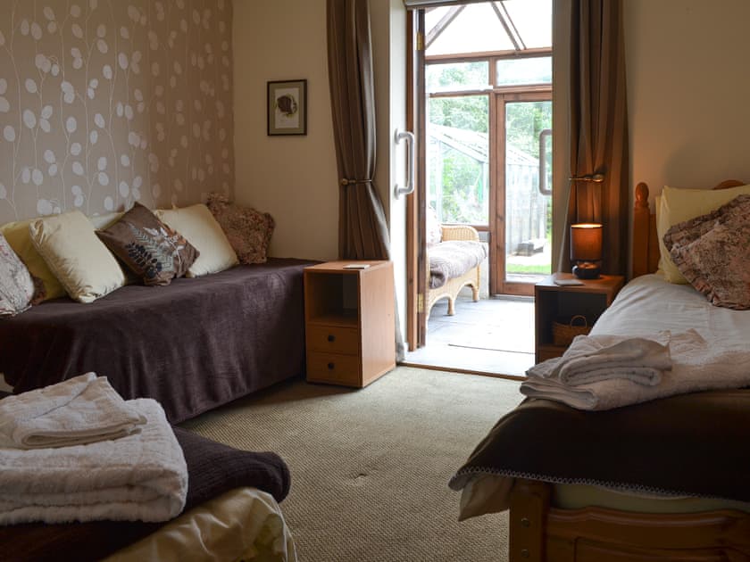 3 bedded room  | Tyn Lon, Moelfre, near Benllech