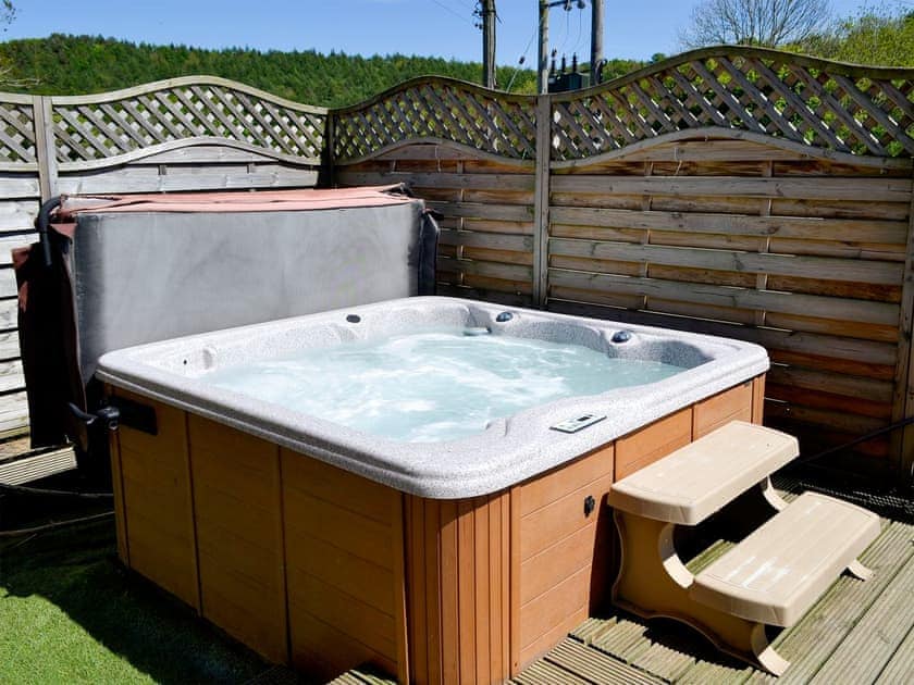 Private hot tub | The Coach House - Lambley Farm, Lambley near Haltwhistle