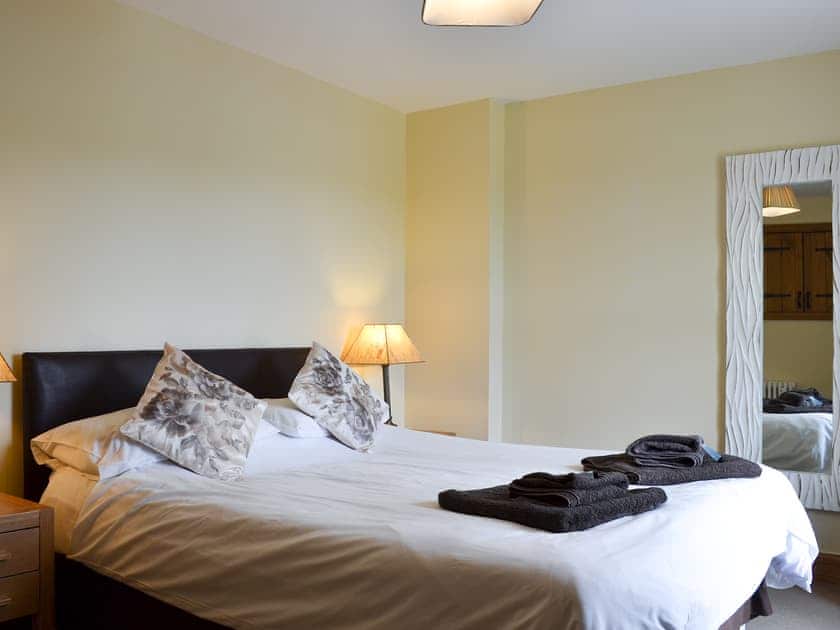 Double bedroom | Bings Farm House - Bings Farm, Whaley Bridge near Buxton