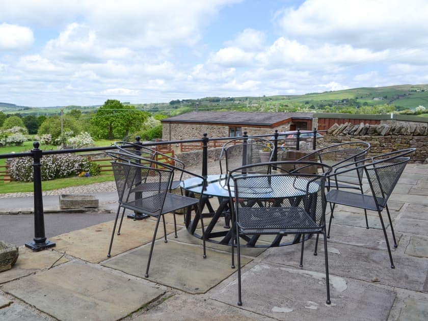 Sitting out area | Bings Farm House - Bings Farm, Whaley Bridge near Buxton