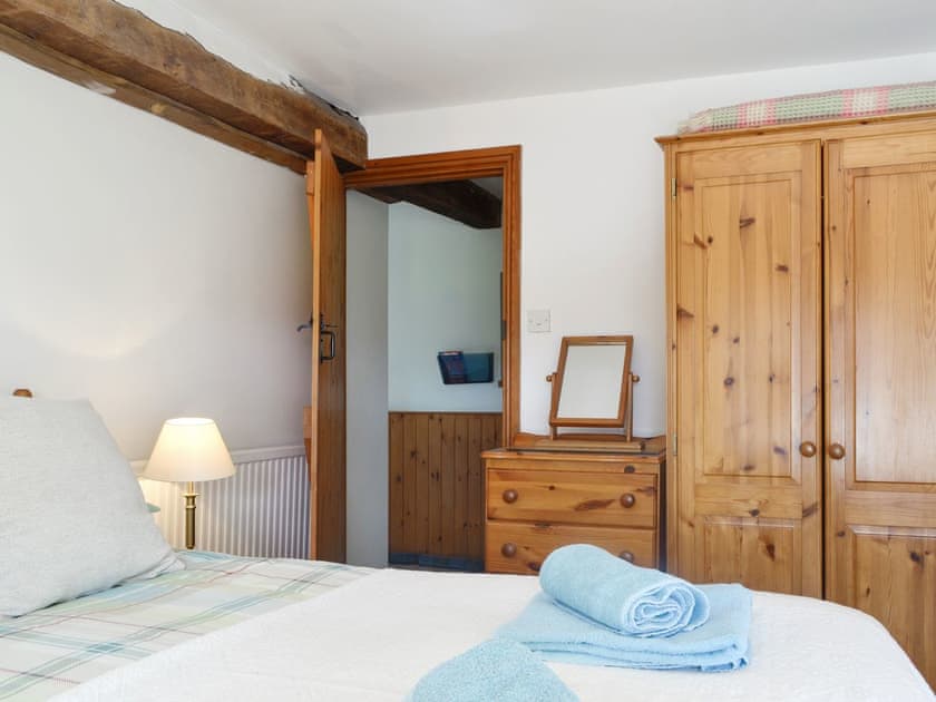 Ample storage within the double bedroom | Mountain View - Cefncoedbach Farm, Sarnau, near Brecon