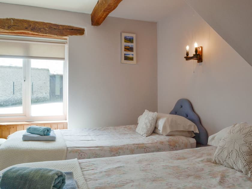 Light and airy twin bedroom | Mountain View - Cefncoedbach Farm, Sarnau, near Brecon
