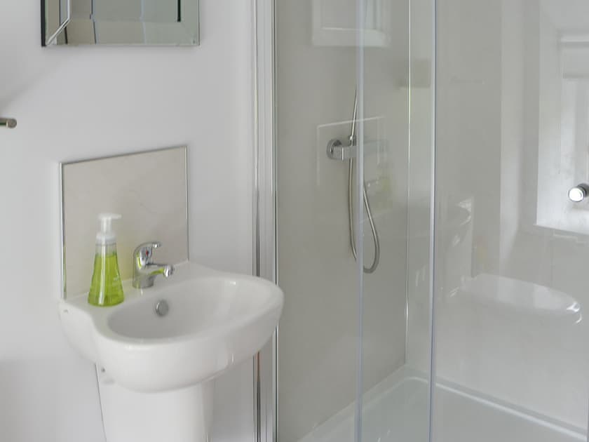 En-suite | Wisteria Cottage, Netherton, near Rothbury