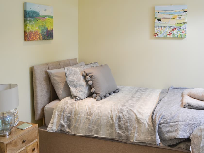 Twin bedroom | Wisteria Cottage, Netherton, near Rothbury