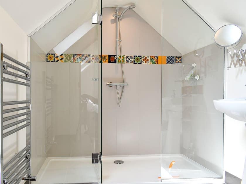 Shower room | Belfield, Canon Frome, near Ledbury