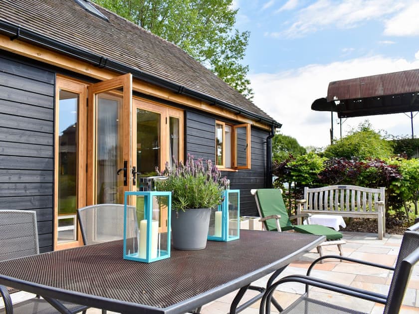 Sitting-out-area | Belfield, Canon Frome, near Ledbury