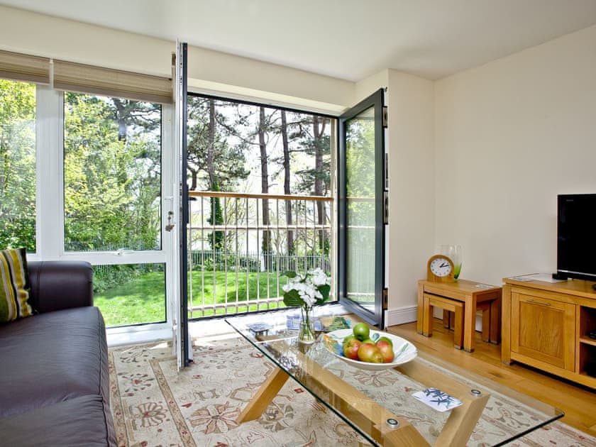 Relaxing lounge area | Cove View - Admirals Quarter, Weymouth