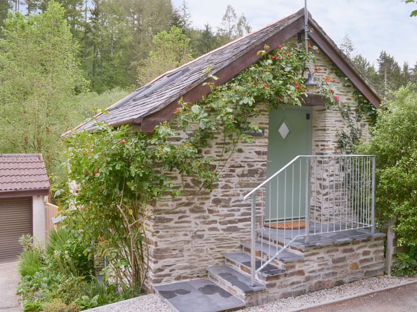 Delightful holiday home | Ladyvale Barn, Cardinham, near Bodmin