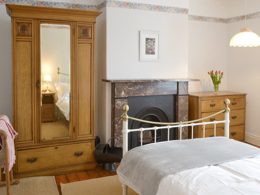 Relaxing double bedroom | Drovers, Morpeth
