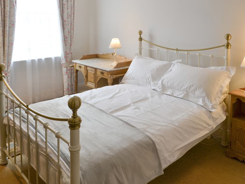 Attractive double bedroom | Drovers, Morpeth