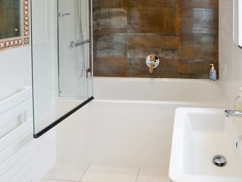 Family bathroom with shower over bath | Drovers, Morpeth