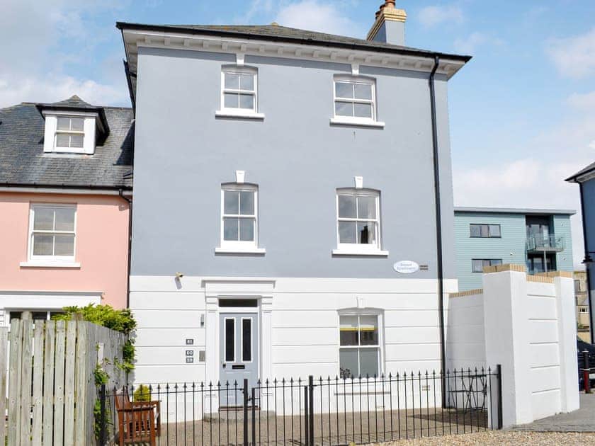 Charming, coastal apartment | Bay Blue, Clear Sky - Bezant Apartments, Newquay