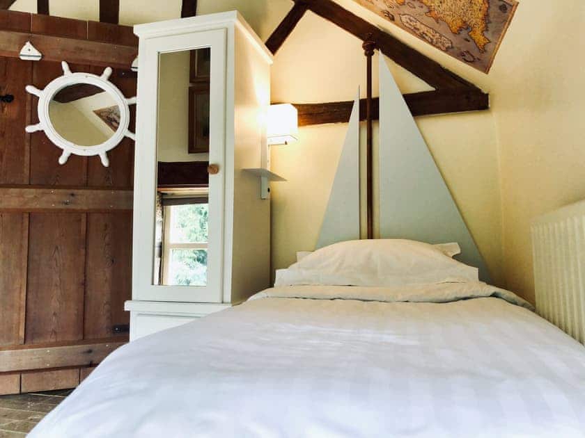 Bedroom | De Ferrers - Harthill Hall, Alport, near Bakewell