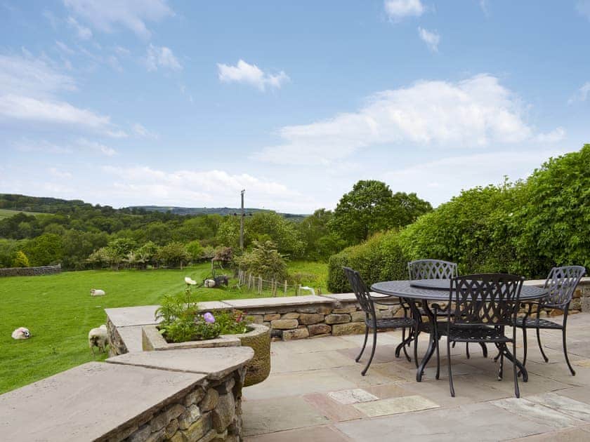 Enclosed front patio area with garden furniture and BBQ | Shepherd’s Cottage - Bings Farm, Whaley Bridge near Buxton