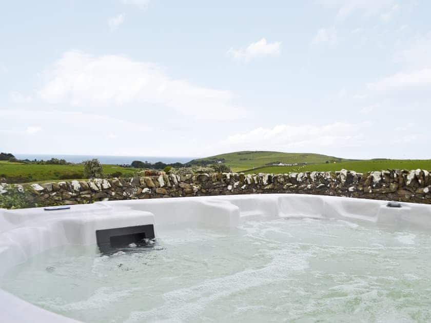 Relaxing hot tub with wonderful views | Culquhasen, Newton Stewart, near Stranraer