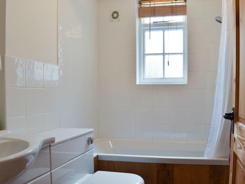 Bathroom | Holme Cottage, Eastry, near Sandwich
