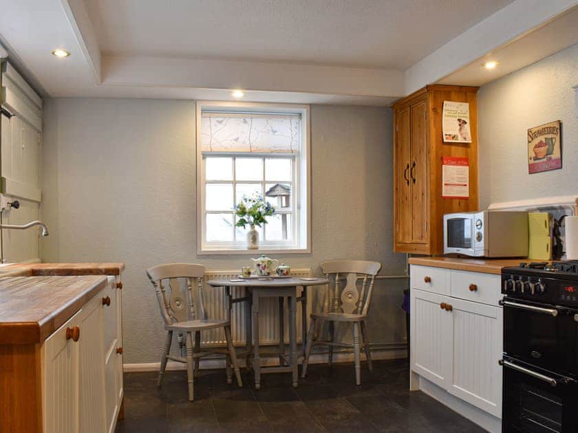 Kitchen with dining area | Holme Cottage, Eastry, near Sandwich