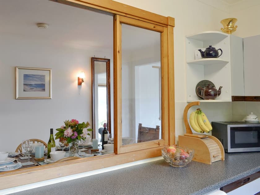 Well equipped kitchen | Dunyvaig, Colintraive, near Dunoon