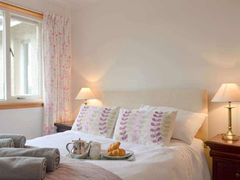 Comfortbale double bedroom | Dunyvaig, Colintraive, near Dunoon