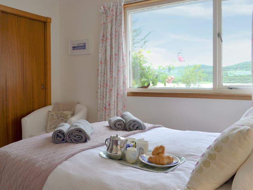 Comfortbale double bedroom | Dunyvaig, Colintraive, near Dunoon