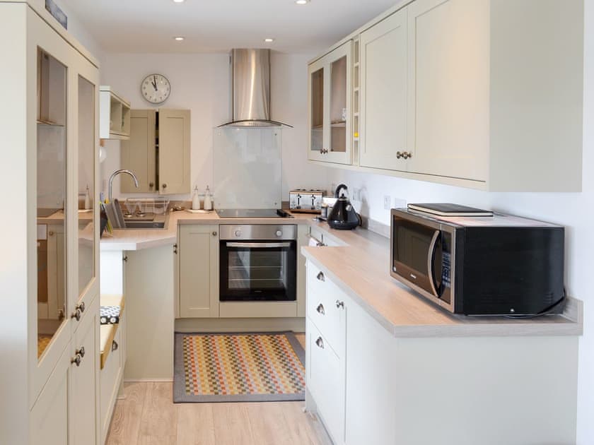 Fully appointed fitted kitchen | Sunset Cottage, Portmahomack, near Tain