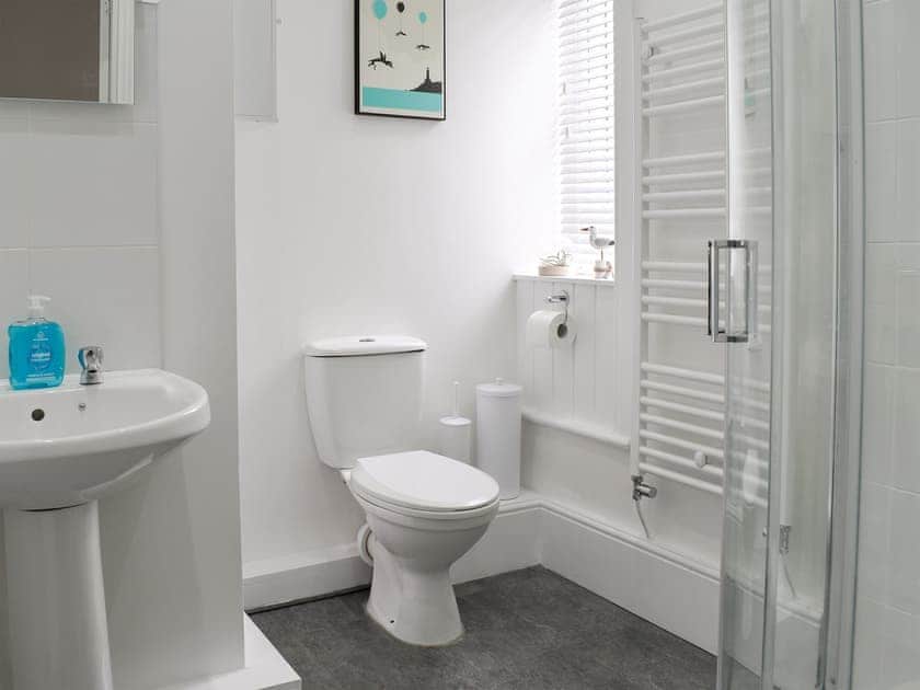 Bathroom | The Old Police House - Bluelight Apartments, Saltburn-by-the-Sea
