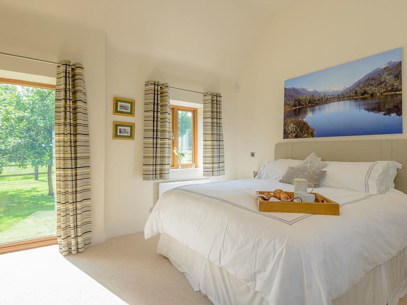 Romantic double bedroom with super kingsize bed | Courtyard Lodge, Rufford, near Newark