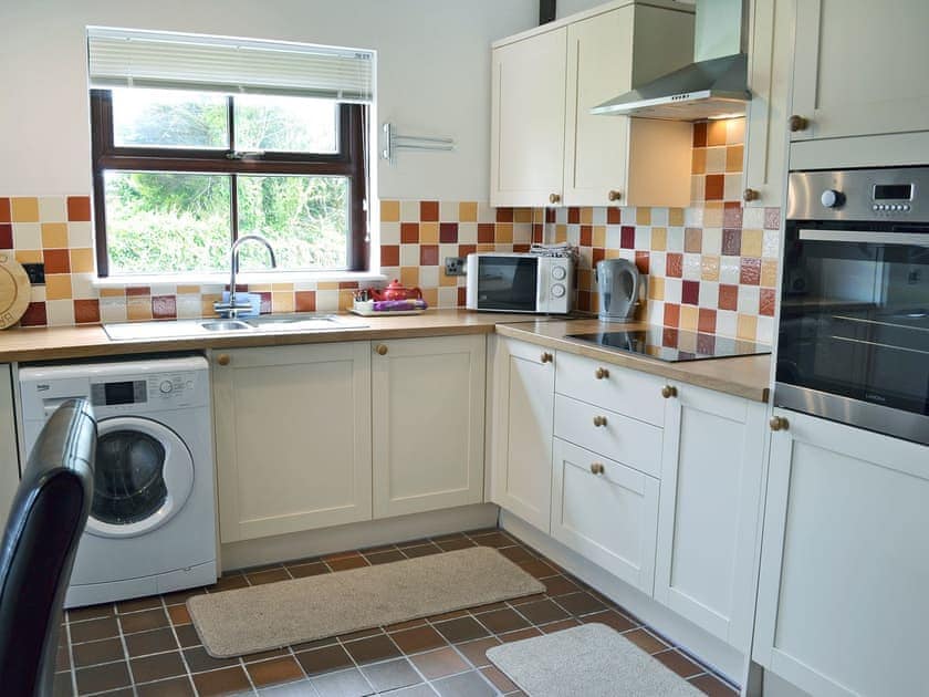 Generous sized kitchen/dining room | Barncott - Trewellard Manor Farm, Trewellard, near Penzance