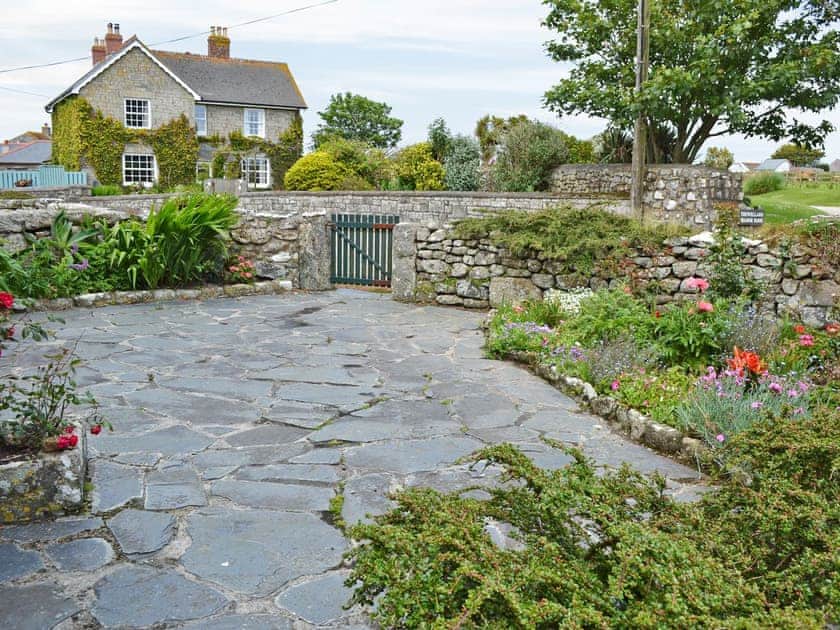 Welconing patio area | Barncott - Trewellard Manor Farm, Trewellard, near Penzance