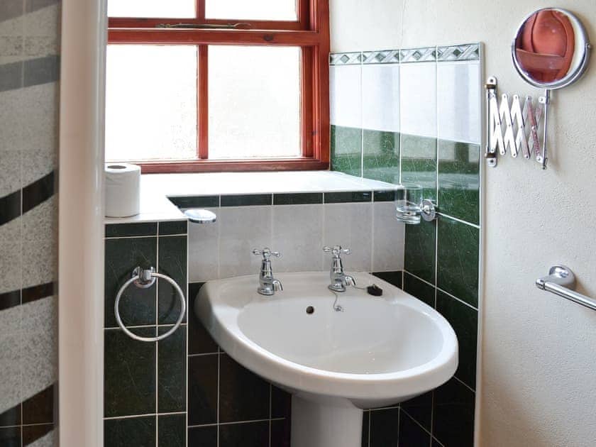 WC | Cowslip - Trewellard Manor Farm, Trewellard, near Penzance
