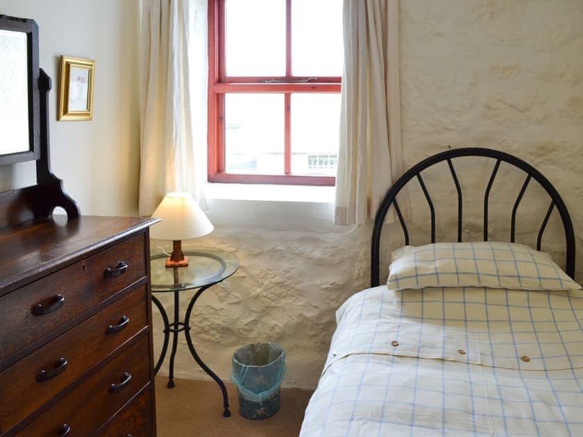 Single bedroom | Cowslip - Trewellard Manor Farm, Trewellard, near Penzance
