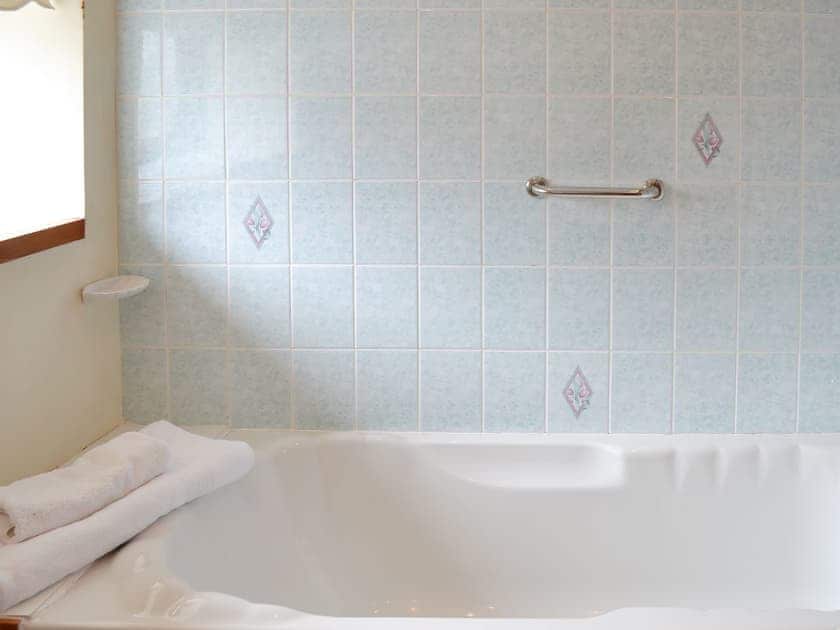 Bathroom | Cowslip - Trewellard Manor Farm, Trewellard, near Penzance