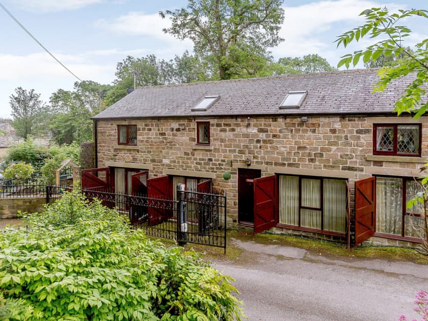 Exterior | The Gatehouse - The Chantry, Dronfield, near Chesterfield
