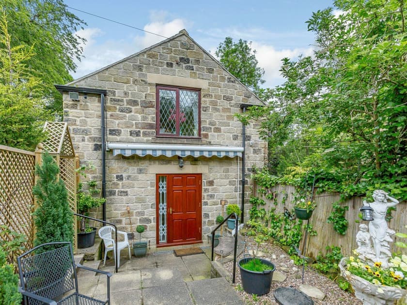 Exterior | The Garden House - The Chantry, Dronfield, near Chesterfield