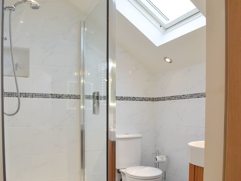 En-suite | Field View Cottage - Holtby Grange Cottages, Holtby, near York