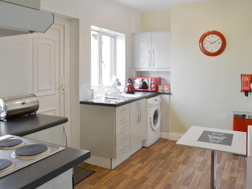 Kitchen | Bertys Beach View, Newbiggin-by-the-Sea