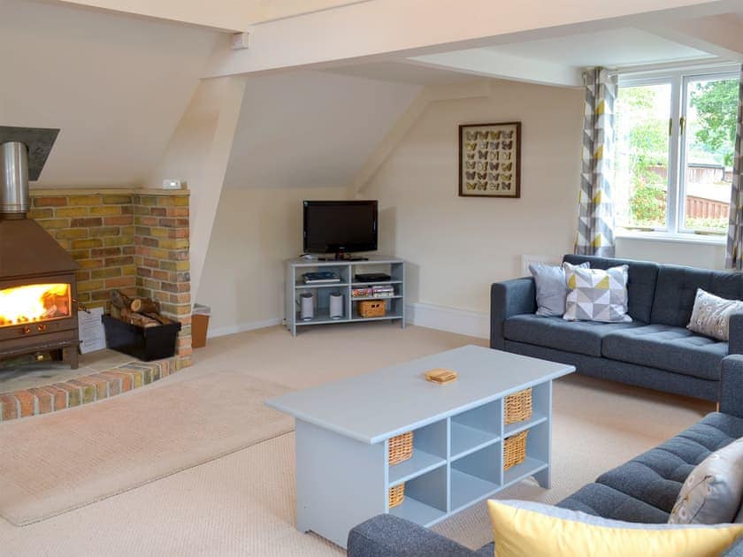 Spacious living area | Vine Lodge - Little Dunley Cottages, Bovey Tracey