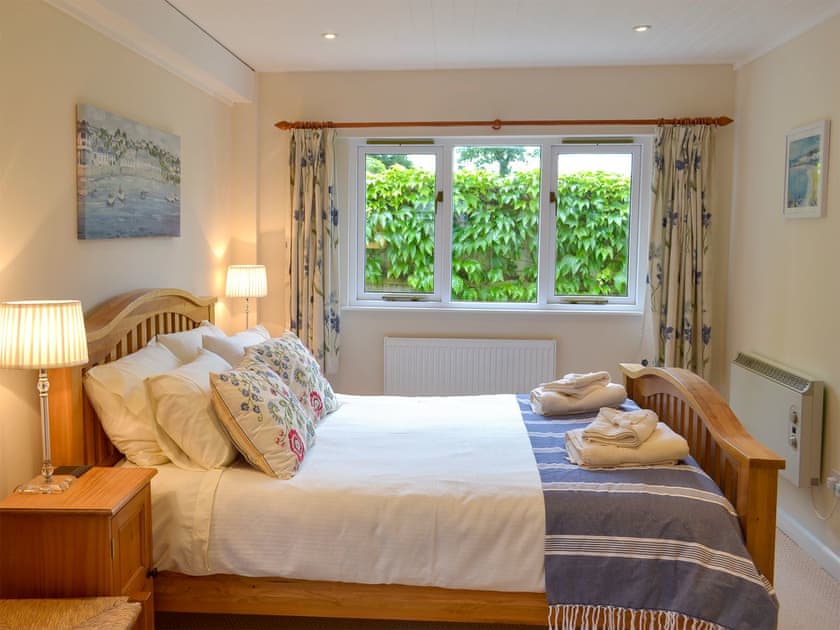 Comfortable double bedroom | Vine Lodge - Little Dunley Cottages, Bovey Tracey