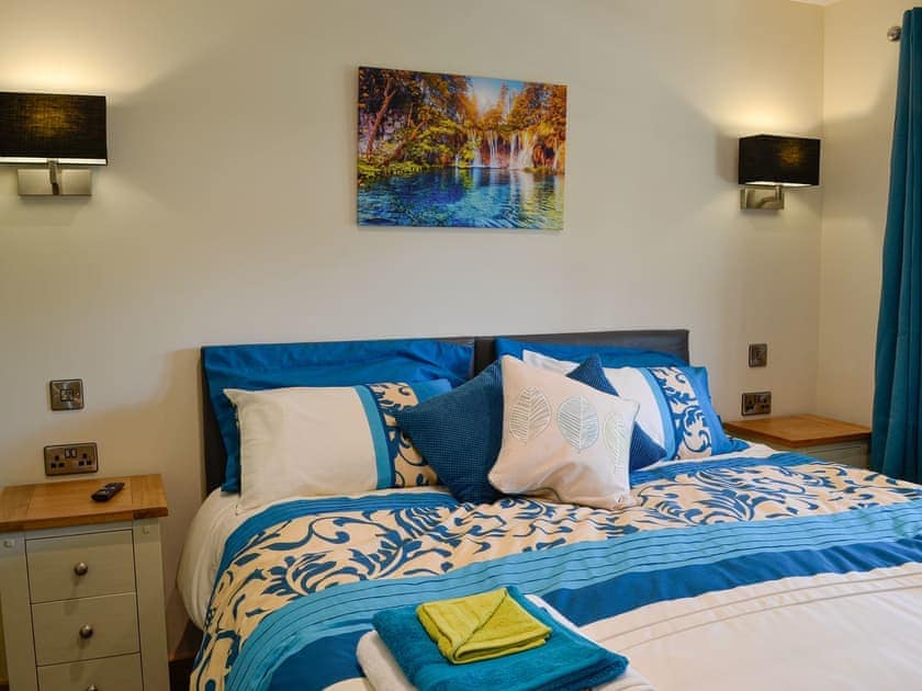 Double bedroom | River Lodge - Bryncoch Holidays, Hundred House, near Builth Wells
