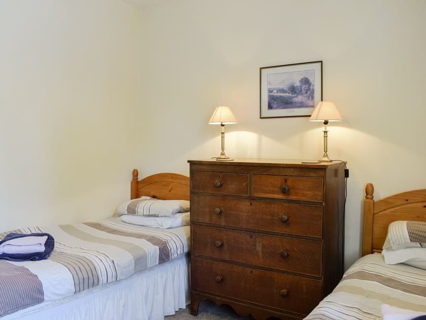 Comfy twin bedroom | Grisedale Coach House, Threshfield, near Grassington