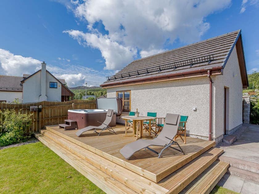 Decking | The Lookout, Aviemore