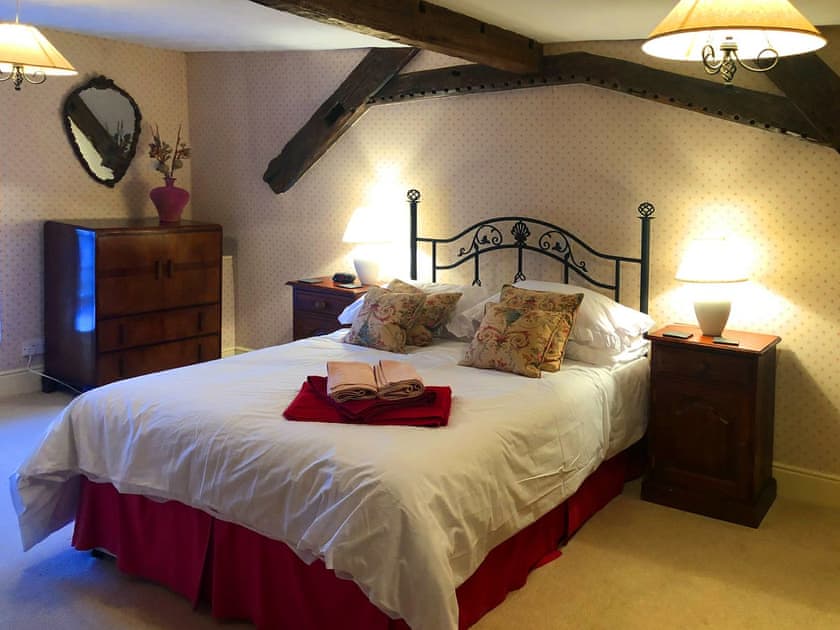 Welcoming double bedroom | Tremaer, Bude