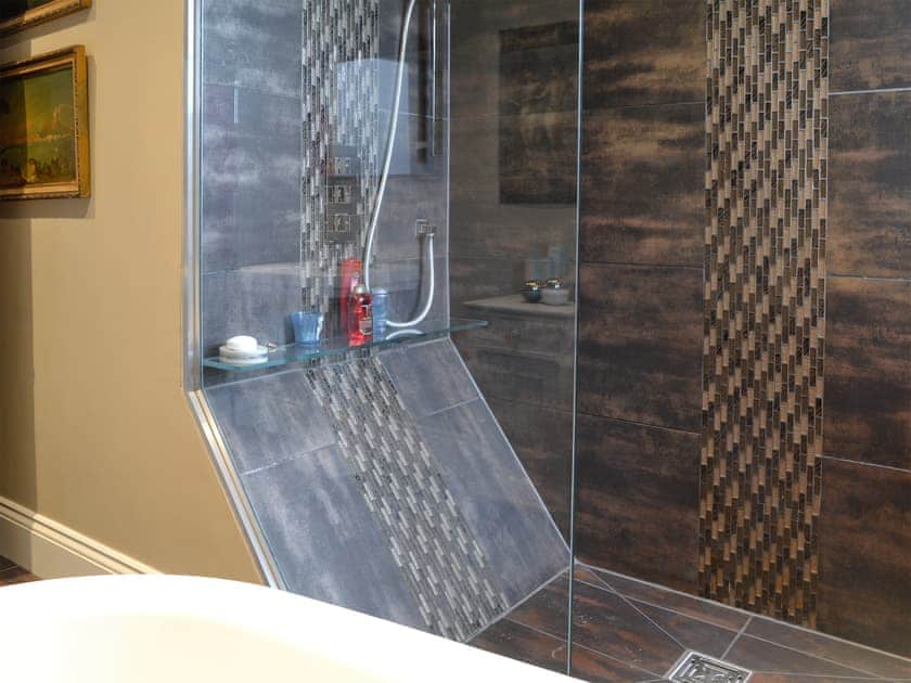 Bathroom with separate shower | Woodburn Cottage, Corbridge, near Hexham