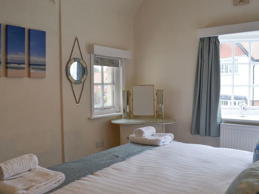 Bedroom 2 twin  | Esplanade Crescent, Scarborough