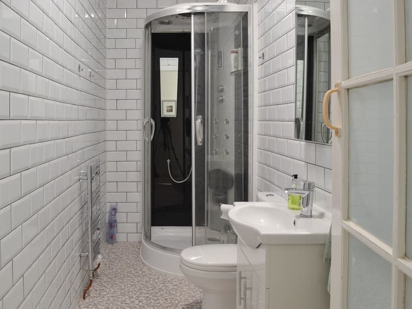 2nd Bathroom with Steam Shower Cabin  | Esplanade Crescent, Scarborough