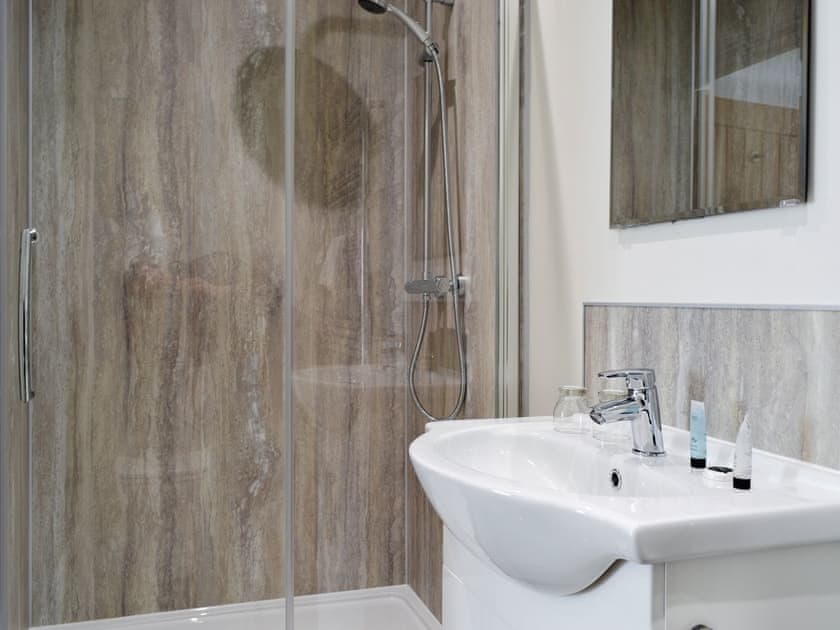 En-suite shower room | Lucy’s at the Grange - Grange Country House Holiday Cottages, Loweswater, near Cockermouth