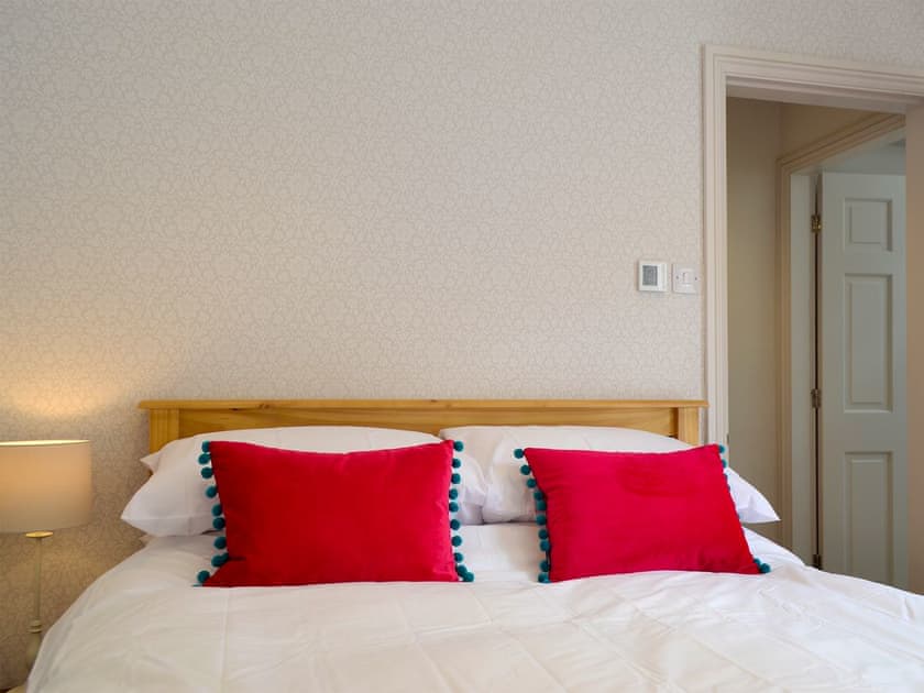 Relaxing double room | Oxtoby’s Downstairs - Oxtoby’s Cottages York, York